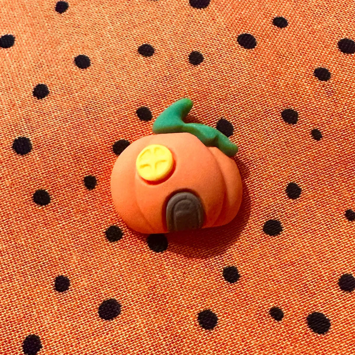 Halloween Collar Flowers for Dogs & Cats - 3 Inch & 4 Inch Options with Orange Polka Dot Design - Handcrafted Cotton Flowers for Festive Halloween Celebrations