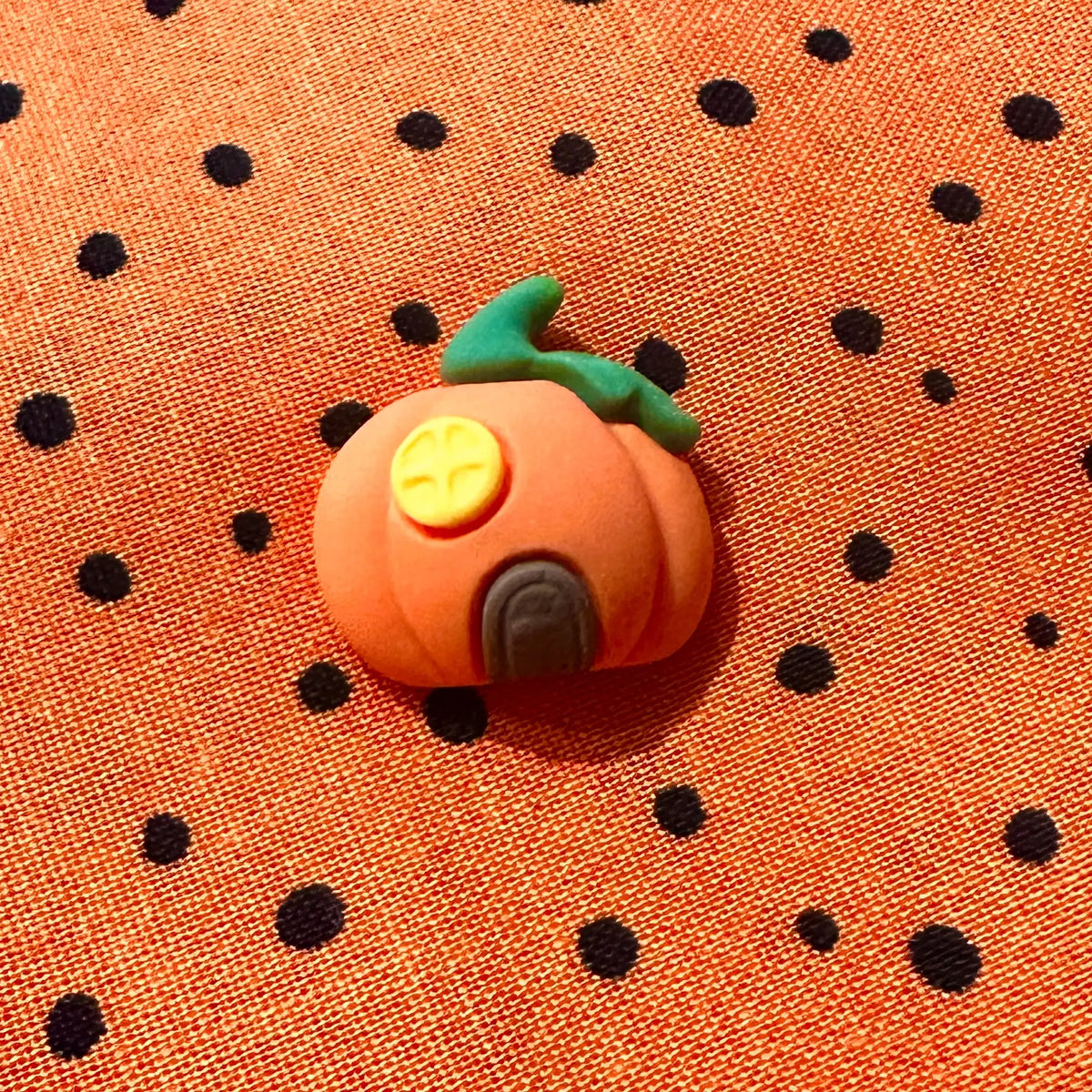 Halloween Collar Flowers for Dogs & Cats - 3 Inch & 4 Inch Options with Orange Polka Dot Design - Handcrafted Cotton Flowers for Festive Halloween Celebrations